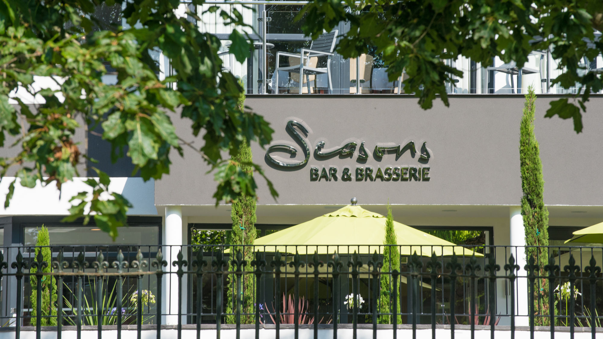 The Park Hotel Μπάρνστεϊπλ Εξωτερικό φωτογραφία